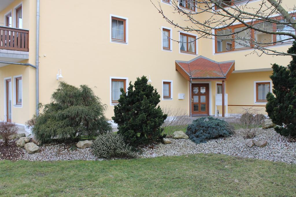 Hotel garni Vogelsang Bad Fussing Bagian luar foto