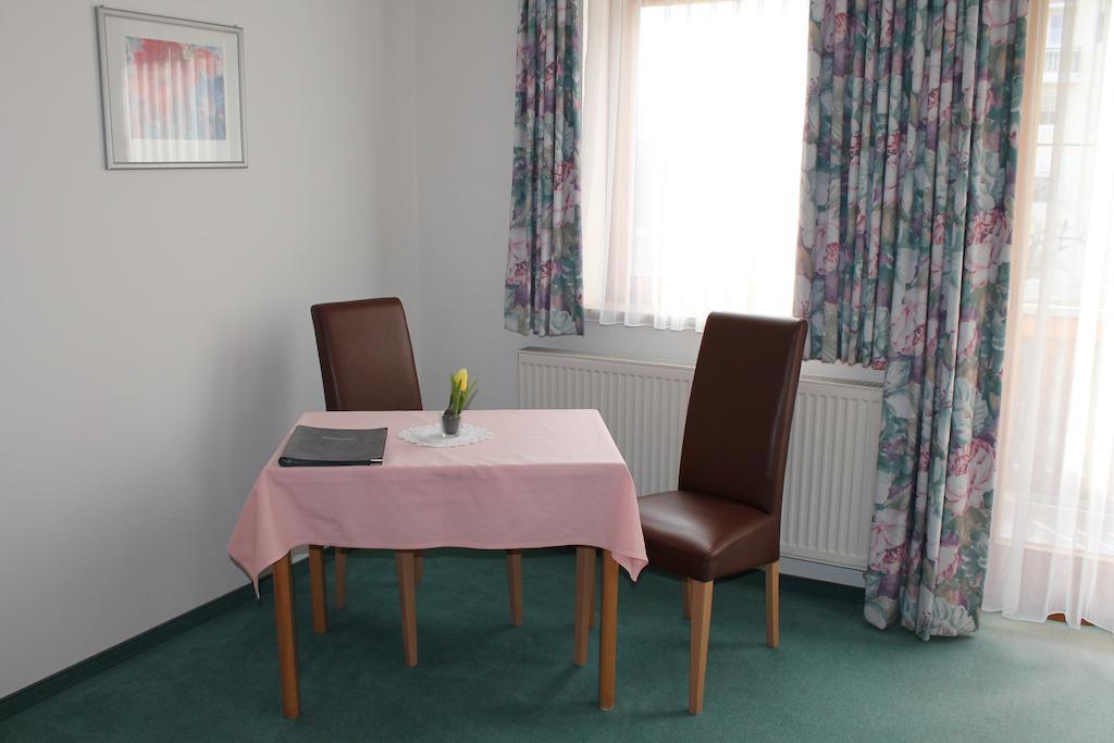 Hotel garni Vogelsang Bad Fussing Ruang foto