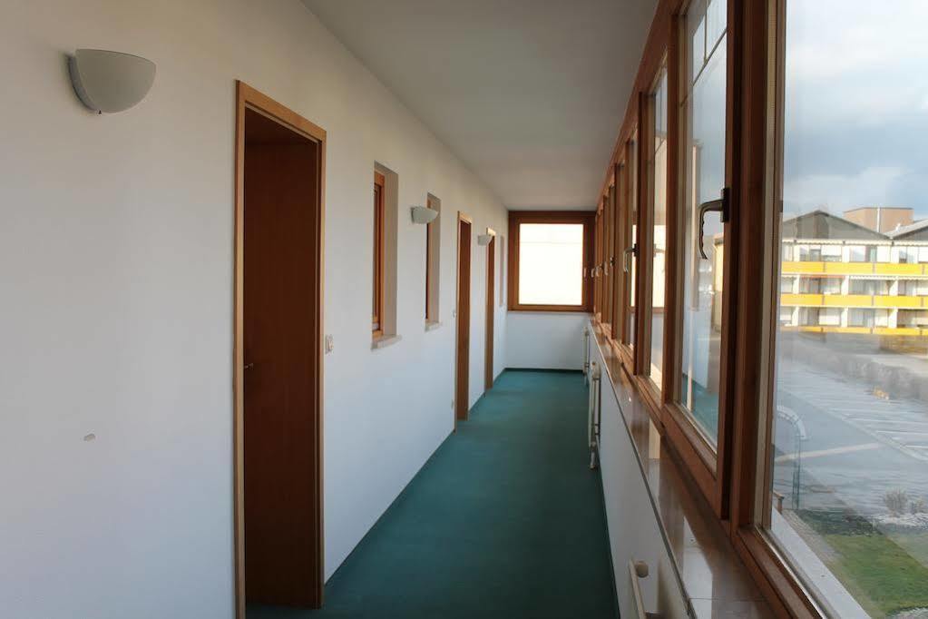 Hotel garni Vogelsang Bad Fussing Bagian luar foto