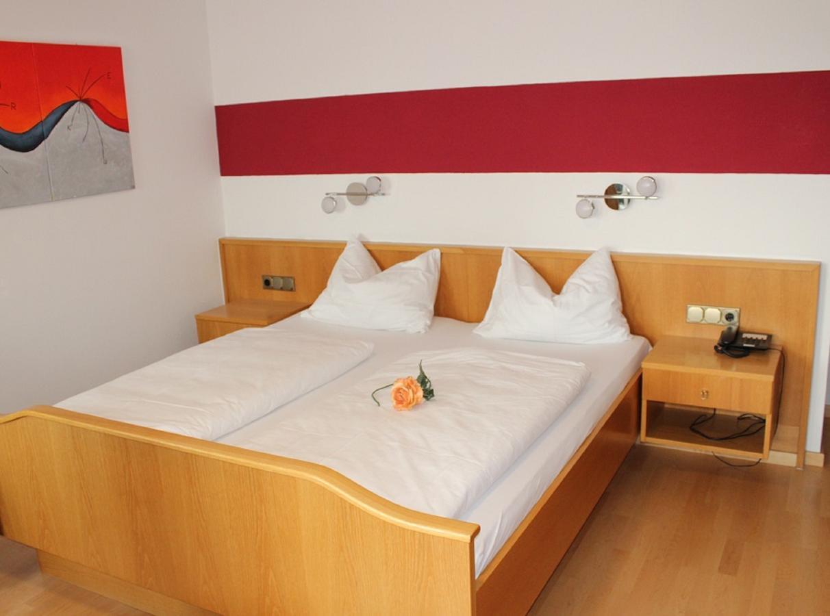 Hotel garni Vogelsang Bad Fussing Bagian luar foto