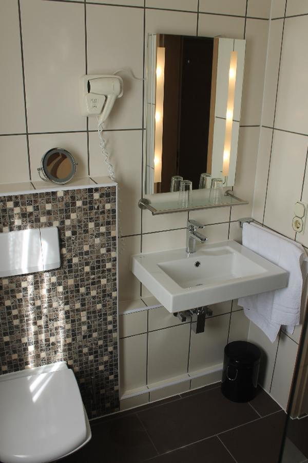 Hotel garni Vogelsang Bad Fussing Bagian luar foto